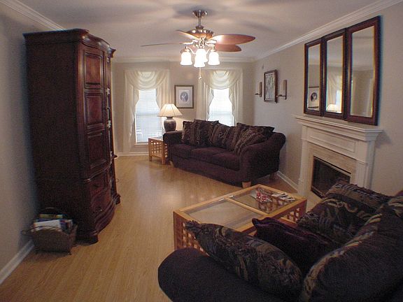 2nd image of 7828 Farmington Pl