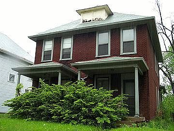 1st image of 746 E Orange St