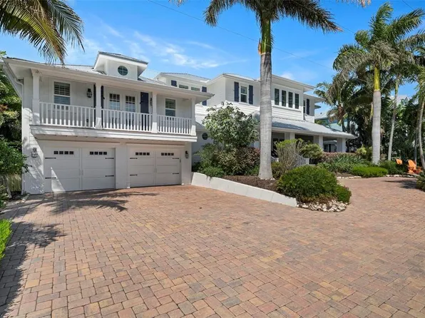 116 50th St, Holmes Beach, FL 34217