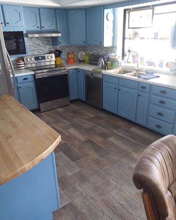 1st image of 1625 Willow Ave