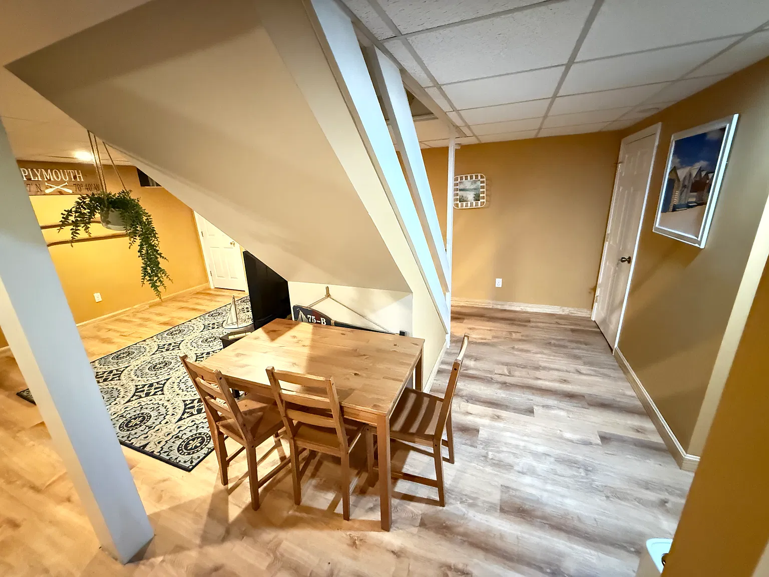 2 bed, 1250 sqft, $2,300 — Photo 4