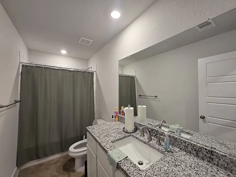 1051 Lexington Dr — Photo 21