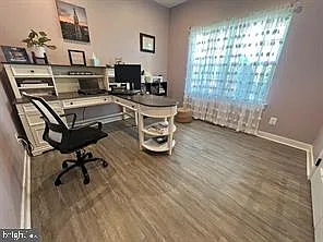 4 bed, 3.5 bath, 3250 sqft, $3,400 — Photo 3