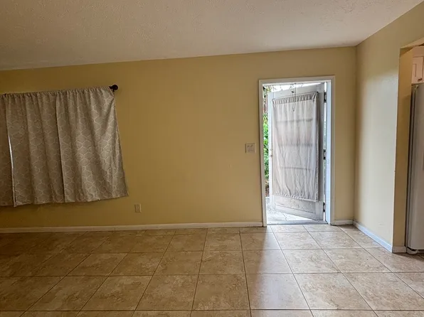 4104 SE 12th Pl, Cape Coral, FL