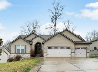 1128 Patsy Ln, O'Fallon, MO 63366