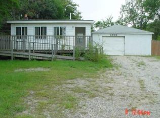 2808 Leach Rd, Rochester Hills, MI 48309