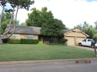 8325 Arlington Dr, Oklahoma City, OK 73132