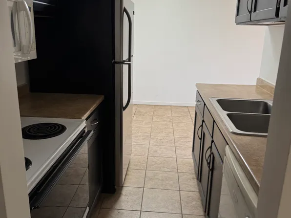 100 E Highline Cir Unit 107, Centennial, CO 80122