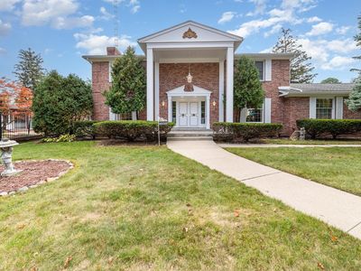 2232 Center Ave, Bay City, MI, 48708