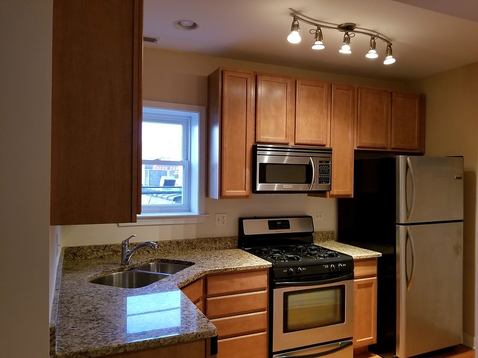 1st image of 6345 N Washtenaw Ave #3