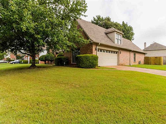 2nd image of 9030 Dewberry Ln