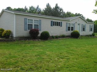 9893 W Center Rd, Mulkeytown, IL 62865