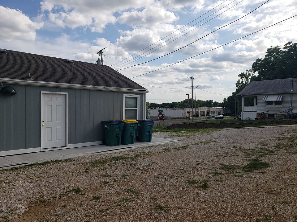 1st image of 4224 Merriam Dr #1