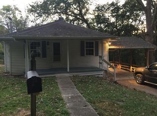 300 Mullins Rd, Chester, IL 62233