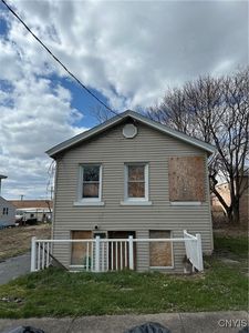 213 Kirkpatrick St, Syracuse, NY, 13208