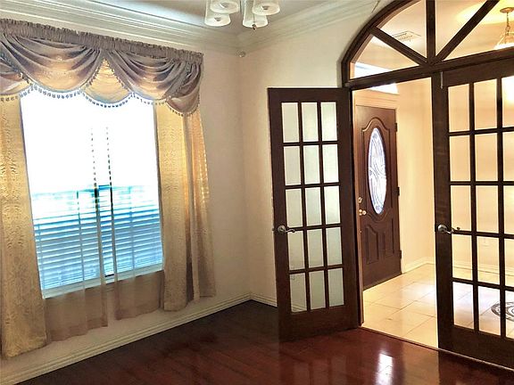 3rd image of 4621 Enchanted Isle Ct