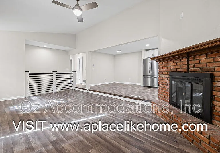 13909 Falkirk Cir — Photo 6