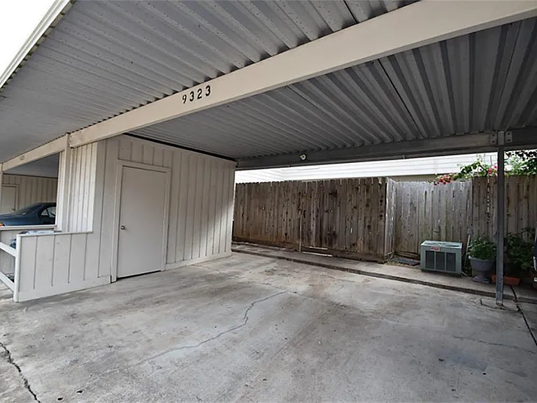9323 Westwood Village Dr #6 — Photo 15