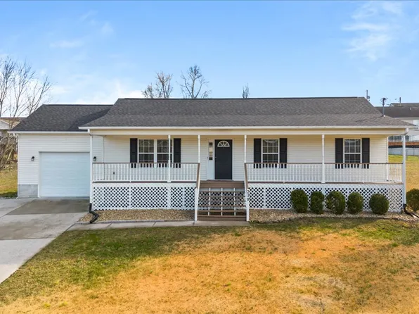 230 Clover Cir, Jacksboro, TN 37757