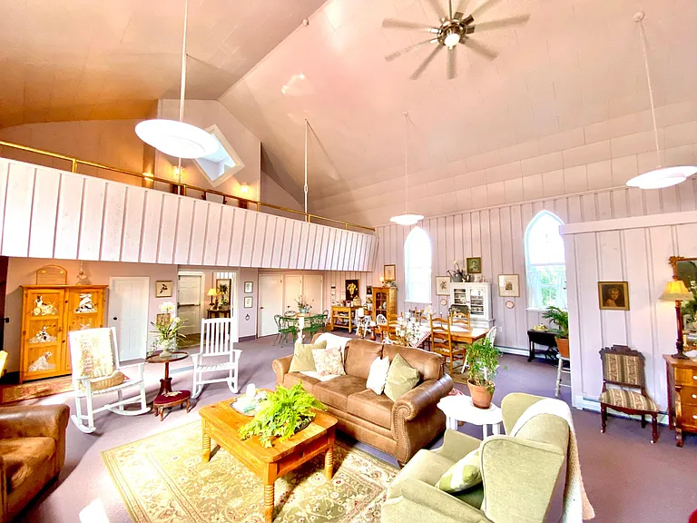 25 Summit Ave #A — Photo 3
