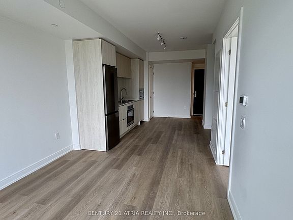 2nd image of 3009 Novar Rd W #920