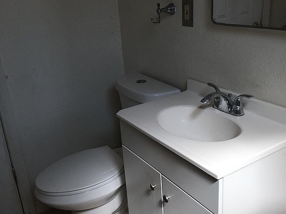 3rd image of 10033 Flora Vista St APT 1