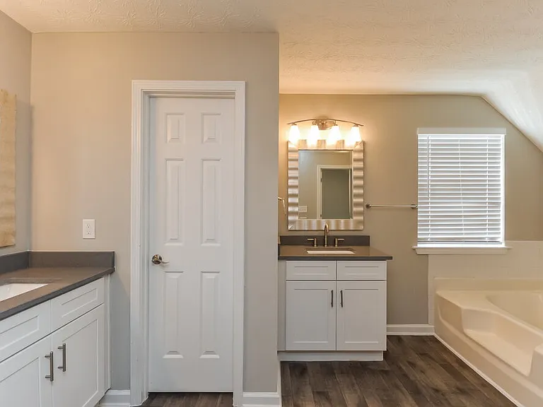 1580 Smithson Ct — Photo 12