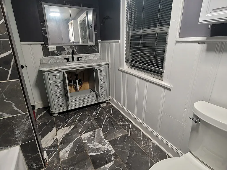 2208 Barrymore Ave — Photo 25