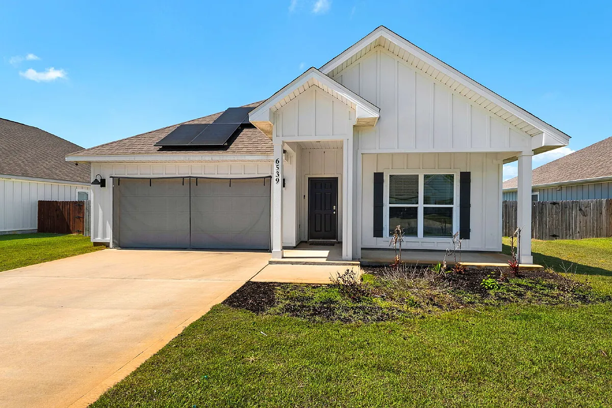 Building Photo - 6539 Forest Bay Ave