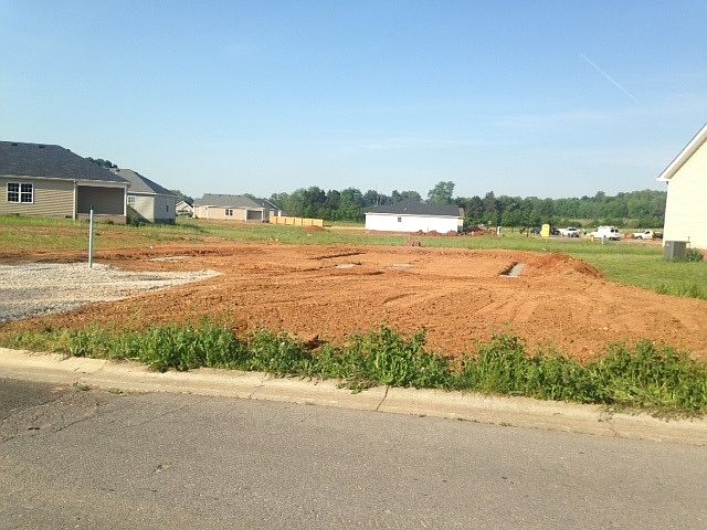 1st image of 337 Stone Hollow Ln