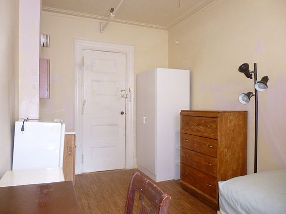 3rd image of 248 W 73rd St APT 4E
