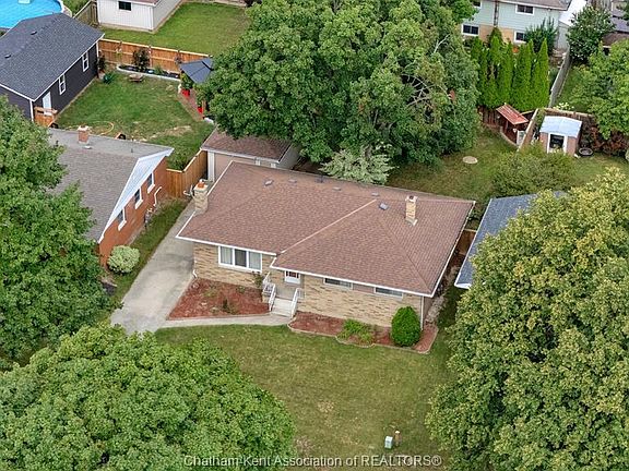 3rd image of 126 Partridge Cres