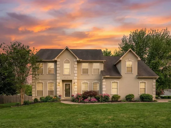 6500 Silver Fox Ln, Knoxville, TN 37909