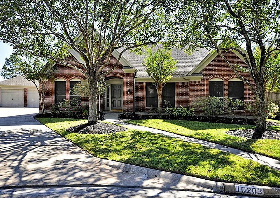 1st image of 10203 Pearl Dr
