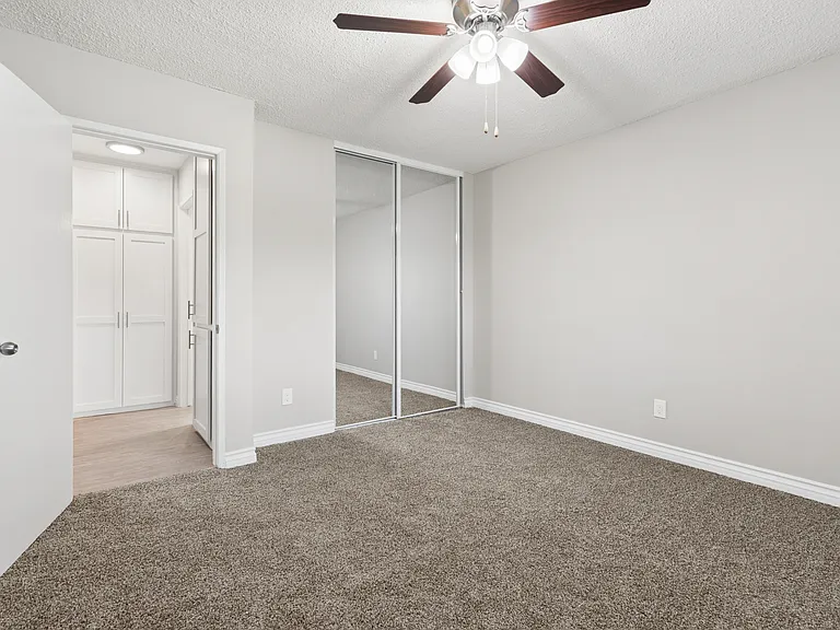 Town Center Apartments — Photo 24