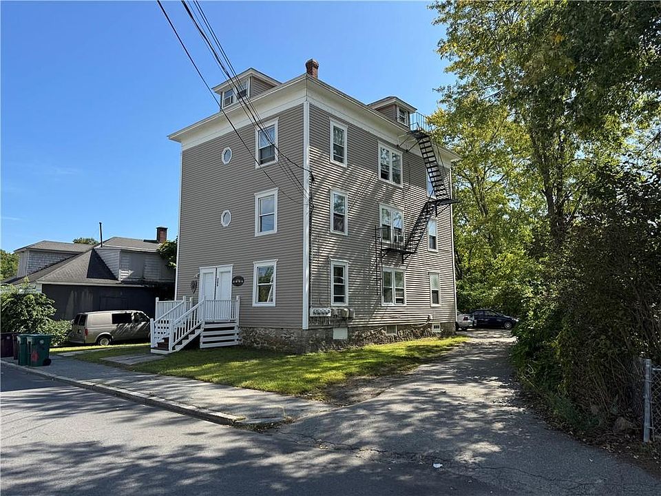 1st image of 286 Olo St