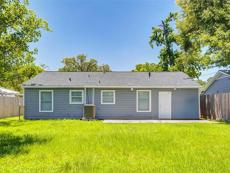 8921 Oak Knoll Ln — Photo 15