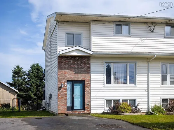 7 Shoreview Dr, Eastern Passage, NS B3G 1G6