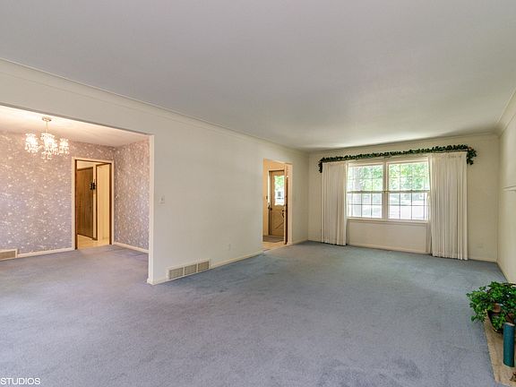 5th image of 1622 Maxwell Ave