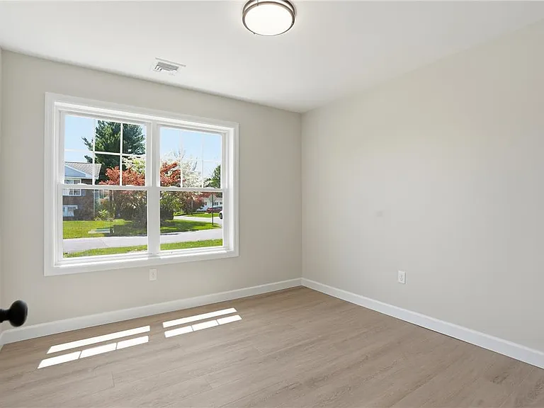 2905 Roosevelt St — Photo 40