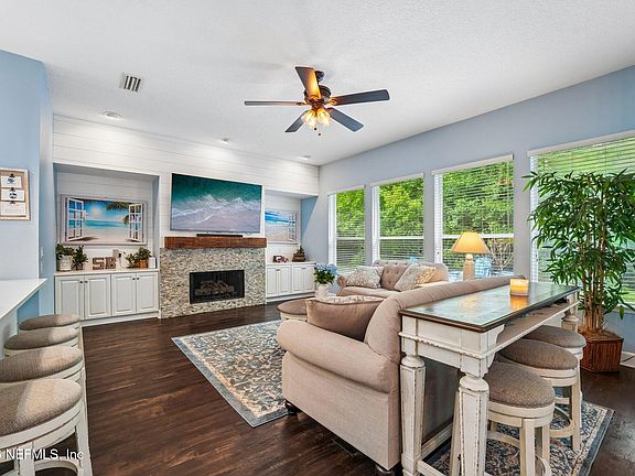 2nd image of 317 S MILL VIEW Way