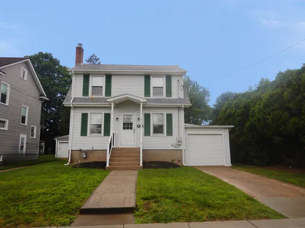 11 MORTON Street, New London, CT 06320