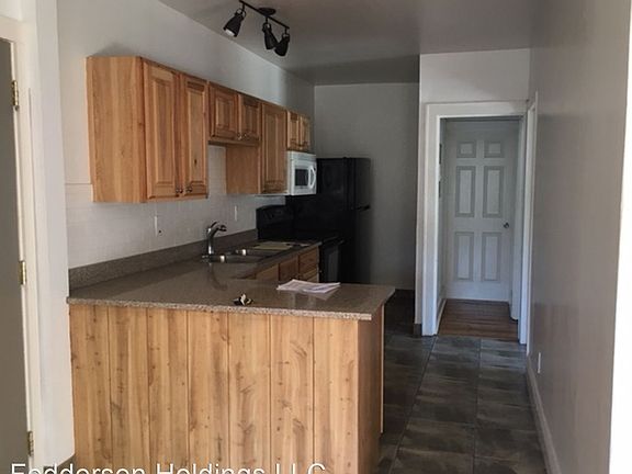 3rd image of 3220 Blaisdell Ave S #10