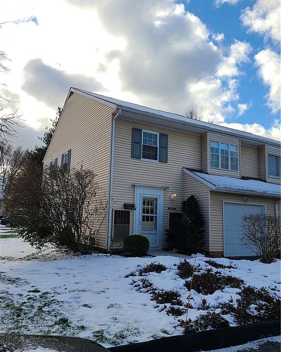 1st image of 21501 Plum Path