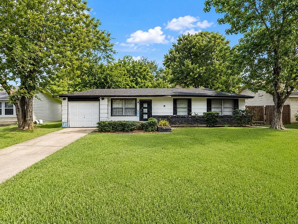 1st image of 5935 Glenhurst Dr