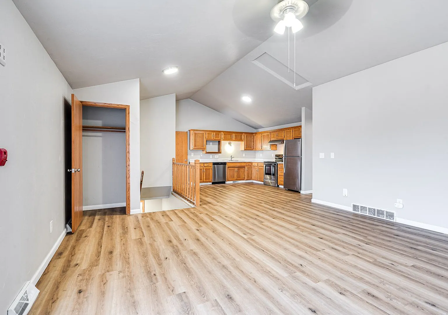 Allouez Townhomes — Photo 4