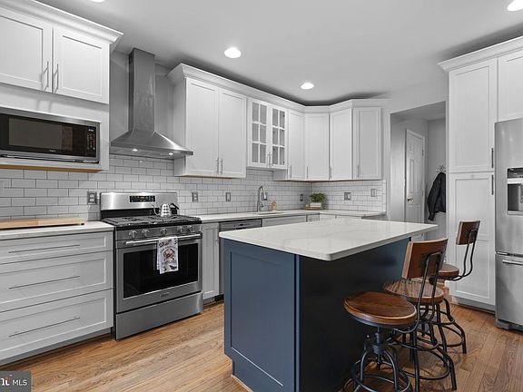 4th image of 1828 Belt St
