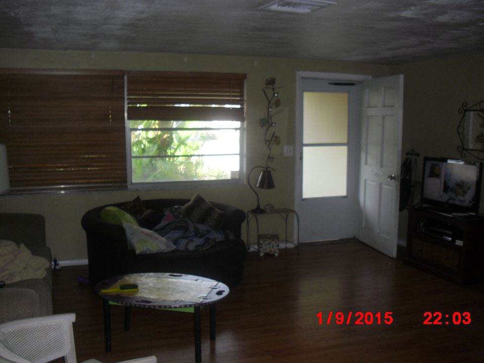 1st image of 2852 Finch Dr