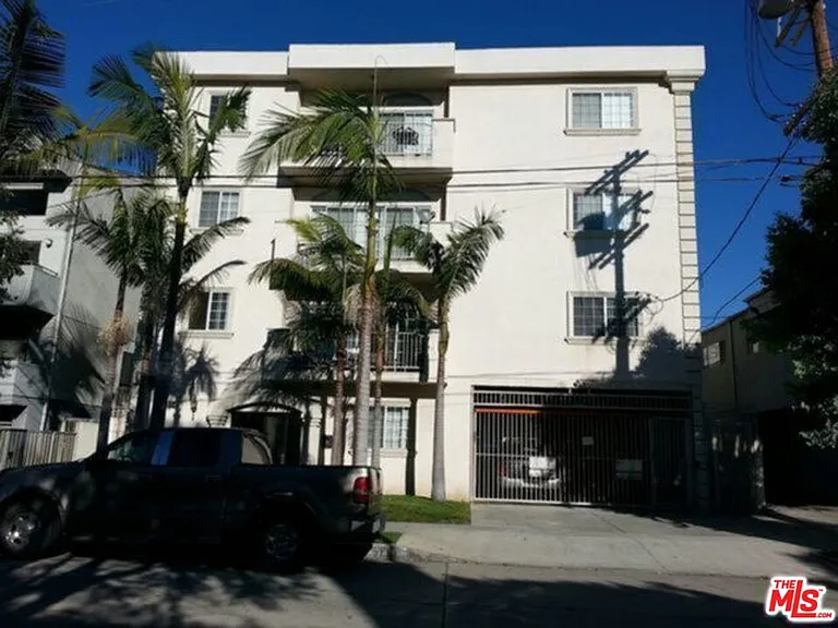 2114 Colby Ave #202 — Photo 1