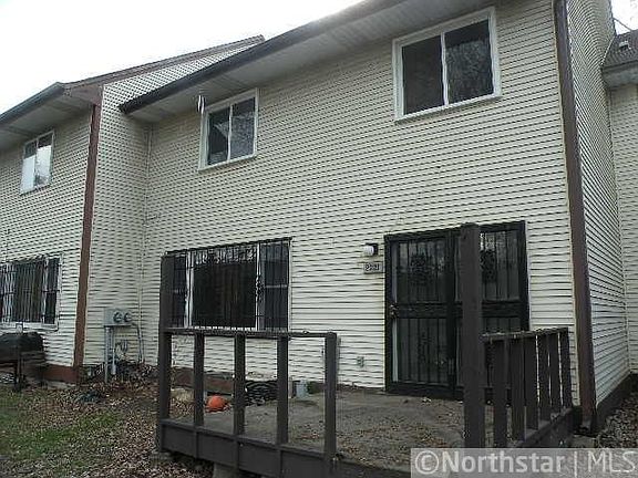 2nd image of 2221 11th Ave S